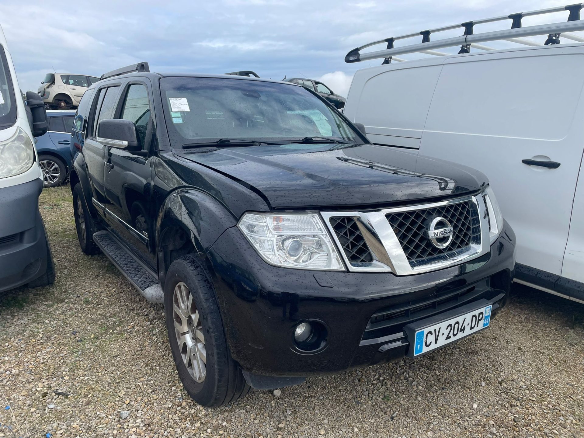 NISSAN Pathfinder 3.0 DCi 230 V6