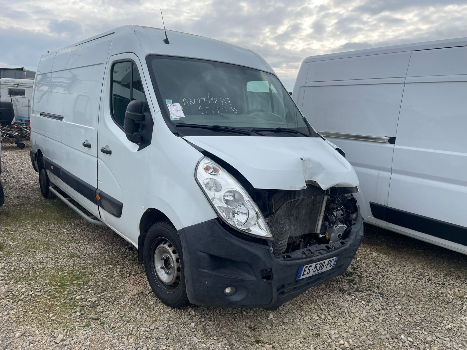 RENAULT Master III 2.3 DCi 130 F35 L3H2